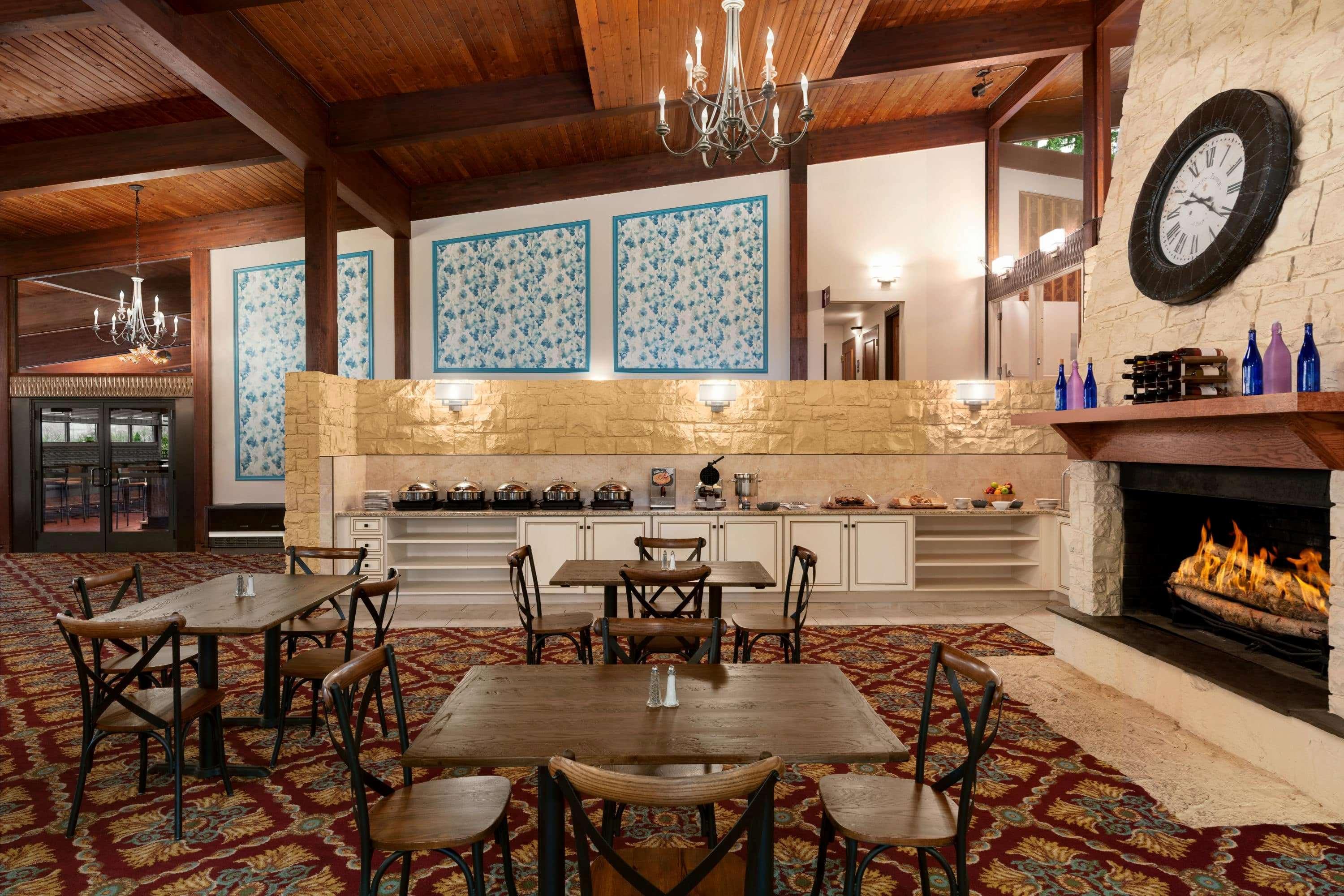 Wyndham Garden State College Hotel