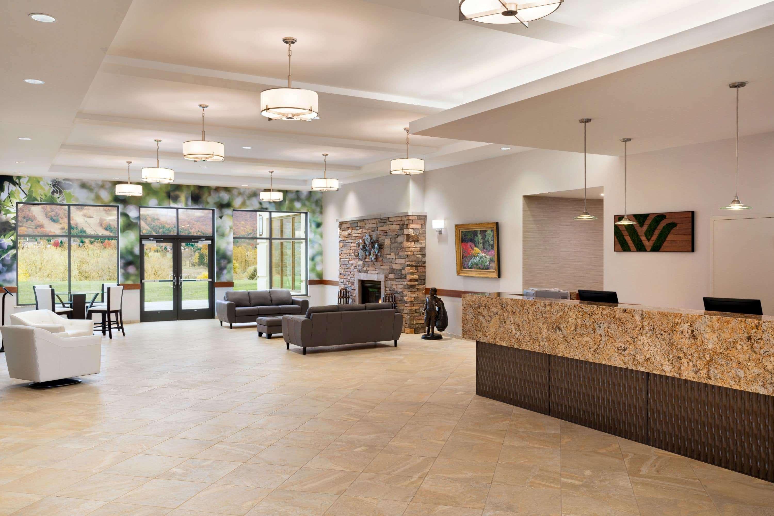 Hotel Wyndham Garden State College