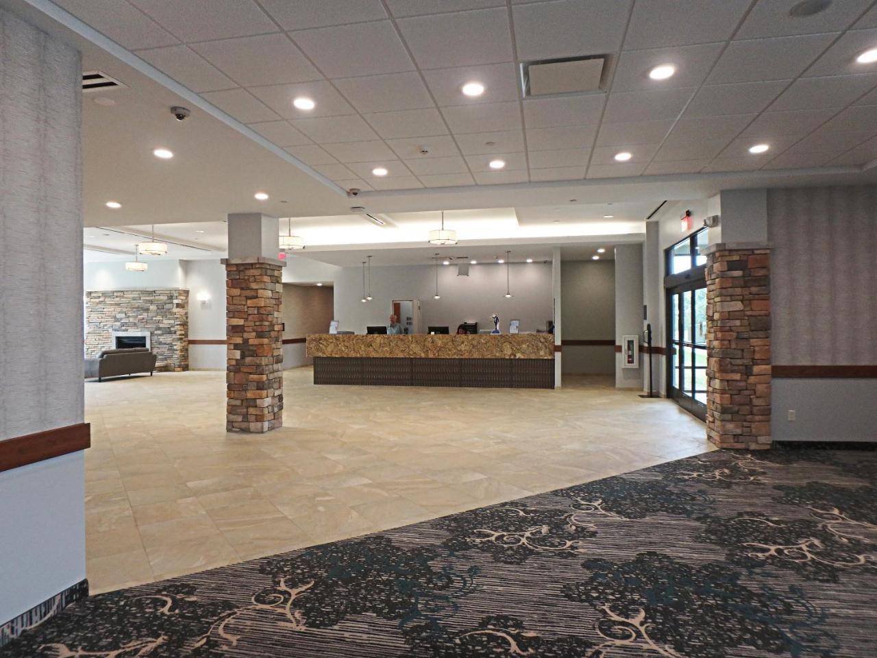 Wyndham Garden State College Boalsburg